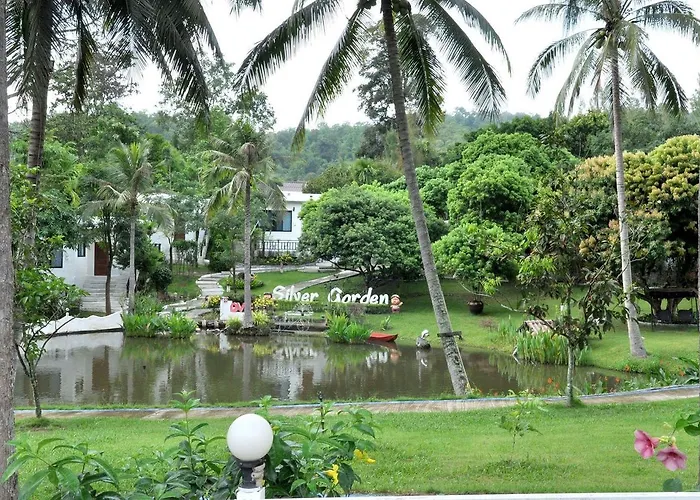 Silver Garden 3*